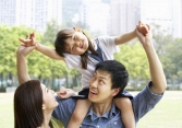 Khi đưa con tới nơi công cộng, nếu làm được điều này, bạn sẽ được xem là bậc cha mẹ trí tuệ: Rất nhiều phụ huynh bỏ qua