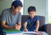 Con trai chán học Toán, ông bố TP.HCM dùng một 'thủ thuật lạ' khiến tình hình thay đổi 180 độ: Ai cũng áp dụng được