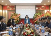 Xây dựng bảng lương, phụ cấp mới; nghiên cứu, đề xuất các chính sách đãi ngộ đối với cán bộ, nhân viên y tế