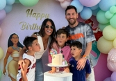 Bà xã Messi hạnh phúc đón sinh nhật bên người thân, được ông xã gọi bằng một từ cực tình cảm