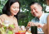 Hơn 20 năm bố mẹ tôi chưa từng cãi nhau vì sức chịu đựng phi thường của bố