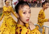 Theo chân Quỳnh Anh Shyn tham dự show của Loewe 