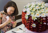 Người phụ nữ Hà Thành 4 mùa làm bánh nghệ thuật: Bột đường và màu sắc giúp tôi hạnh phúc hơn
