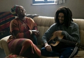 Bóng hồng nước Anh - Lashana Lynch được ca ngợi hết lời về vai diễn trong phim Bob Marley 