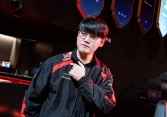 Gumayusi chia sẻ 'đắng lòng' về vai trò xạ thủ, hóa ra quan điểm của game thủ xưa nay là sai lầm