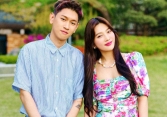 Bạn trai thành viên Red Velvet bất ngờ ẩn đen MV và loạt bài đăng tình yêu, netizen thắc mắc xen lẫn 'thở phào' vì 1 lý do!
