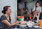 Độc Lạ quán ốc 30 năm chỉ bán buổi sáng ở TP. HCM, đi tới hẻm hỏi 'Út Điệu' ai ai cũng biết!