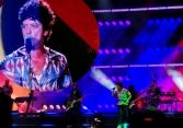 Bruno Mars lần đầu lộ diện sau nghi vấn thua nợ cờ bạc 50 triệu USD: Cực suy, rưng rưng nước mắt trong đêm diễn tại Thái Lan