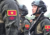 Quân phục mới của lực lượng cảnh sát đặc nhiệm: Chỉ một ký hiệu nhỏ được thêm trên vai áo nhưng có thể cứu sống sinh mạng nhiều chiến sĩ