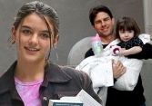 Suri Cruise chính thức dừng nhận khoản trợ cấp 10 tỷ/năm từ bố, nhưng nhìn cách cô bé được mẹ nuôi dạy nhiều năm qua mới thấy: Chả sao cả!