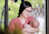 1% cơ hội làm mẹ và cú lội ngược dòng sau 10 năm khắc khoải mong chờ