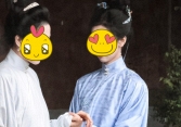 Mỹ nhân Hoa ngữ được khen như thiên kim tiểu thư xé sách bước ra, nhan sắc hoàn hảo trời sinh để đóng cổ trang