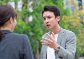 Lấy vàng cưới đi bán mới phát hiện vàng giả, chồng chỉ thẳng mặt đuổi vợ ra khỏi nhà, tôi oan thấu trời mà không kêu nổi