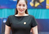 Nửa đêm Khánh Thi than nhiều người nợ tiền mình không trả, không đòi vì không muốn tổn thương nhau