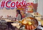 Clip: Sau vụ pate có giòi ở chi nhánh Thái Bình, khách hàng tại Cột Điện Quán Hà Nội phản ứng ra sao? 