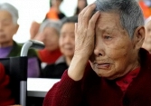 Tuổi 80 vào viện dưỡng lão ở, bà mẹ này bất lực, rơi nước mắt: 'Nuôi đứa con hiếu thảo quan trọng hơn đứa con học giỏi'