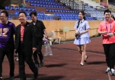 Không còn cảnh 'thờ ơ', chủ tịch CLB Hà Nội có thái độ khác hẳn, vui ra mặt với hoa hậu Đỗ Mỹ Linh 