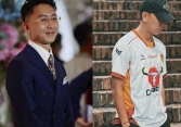 Tiền vệ tài hoa nhất làng bóng Việt lấn sân thiết kế thời trang, sản phẩm đầu tay là trang phục của CLB HAGL
