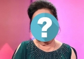 Nữ nghệ sĩ cải lương bị ép lấy chồng hơn 32 tuổi, đang hát mà được khán giả ùn ùn lên tặng tiền