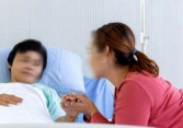 Chăm sóc mẹ chồng 2 tháng ở bệnh viện, lúc hấp hối, bà đưa một bọc đen, trăng trối 4 từ khiến tôi đau đớn bật khóc
