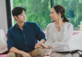 Sau khi cưới, vợ khoe với chồng được mẹ đẻ tặng mảnh đất trị giá 4 tỷ, nào ngờ anh bắt tôi mang trả sổ đỏ ngay lập tức
