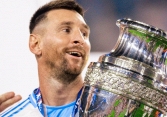 Messi lập kỷ lục sở hữu nhiều danh hiệu nhất lịch sử bóng đá thế giới, vượt trội so với Ronaldo 