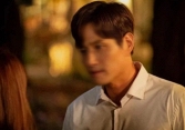Bạn trai đạp nát toàn bộ quà tặng ngay sau buổi sinh nhật của tôi khiến gia đình tôi phải họp khẩn cấp tìm phương án chia tay