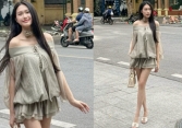 Doãn Hải My cực xinh trên phố, nhan sắc 'như chưa hề có cuộc sinh nở nào', cùng con trai đón Đoàn Văn Hậu về nhà sau buổi tập