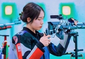 Lê Thị Mộng Tuyền - xạ thủ 2k3 Việt Nam thi đấu Olympic Paris 2024: VĐV súng trường đầu tiên của Việt Nam có vé dự Olympic 