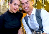 Bạn gái đẹp nhất khi nào, Ronaldo gây sốt với câu trả lời vừa tinh tế vừa tình cảm