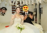 Cầu thủ U23 Việt Nam từng là đồng đội của Quang Hải, Văn Hậu cưới vợ, cô dâu xúng xính khoe 'vàng đeo trĩu cổ'