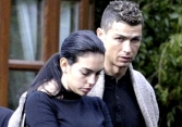 Bạn gái phải nhập viện 4 ngày vì bệnh nguy hiểm, Ronaldo quyết định nghỉ thi đấu