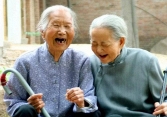 Cụ bà 98 tuổi 10 năm không ốm đau nhờ bí quyết đơn giản: “1 nhiều, 1 ít, ăn đủ 5 màu”
