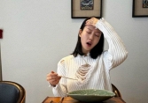 5 hành vi ai cũng tưởng nghỉ ngơi nhưng thực chất đang “hút cạn” năng lượng, gọi mời bệnh tật