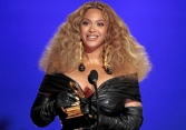 Ngôi sao nhạc Pop vĩ đại nhất thế kỷ 21 gọi tên Beyoncé