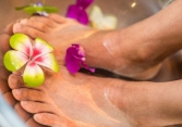 Làm thế nào để giải quyết tình trạng nứt gót chân vào mùa lạnh?