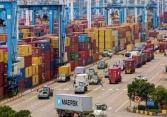 Việt Nam xuất siêu 24,31 tỷ USD, xuất khẩu tiếp tục tăng mạnh