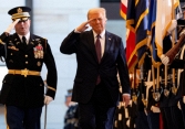 Ông Donald Trump chính thức tuyên thệ nhậm chức Tổng thống Mỹ