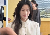 Lần lộ diện cuối cùng của 'mợ chảnh' Jeon Ji Hyun trước khi bị điều tra