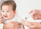 Hơn 6.100 trẻ dưới 9 tháng tuổi tại Hà Nội được tiêm chủng vaccine sởi