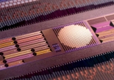 Google phát triển chip cung cấp Internet qua ánh sáng