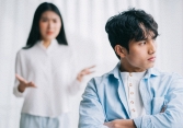 Trước khi đập bỏ nhà cũ, chồng mời các em ăn bữa cơm cuối trong ngôi nhà của bố mẹ mà tôi thấy bản thân quá thất đức