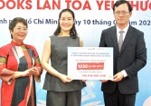 Trao tặng “Tủ sách yêu thương” cho trường Cao đẳng Việt -  Mỹ