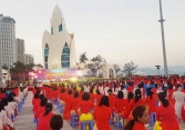 500 phụ nữ Nha Trang đồng diễn  “Giai điệu Chiến thắng- Vũ điệu Hòa bình”