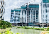 Giá nhà TP.HCM vẫn 'trên trời': Giấc mơ an cư xa dần với người thu nhập thấp
