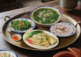Cơm nhà - nơi phụ nữ giữ ngọn lửa yêu thương