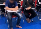 Xuất hiện thêm 1 clip loạt nam sinh gục đầu khóc lóc gây sốt, chuyên gia nói: Vô giá trị, như mưa rơi trên mặt kính
