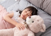 2 khung thời gian 'vàng' cha mẹ nên để con ngủ nếu không muốn trẻ thấp lùn