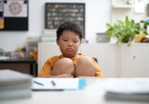 Bà mẹ Hà Nội bất lực trước một 'tài năng' của con trai: 'Giúp nhà em với, vợ chồng em nặng nhẹ gì cũng thử cả rồi'