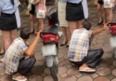 Người đàn ông có hành động khiếm nhã trên phố Phan Đình Phùng